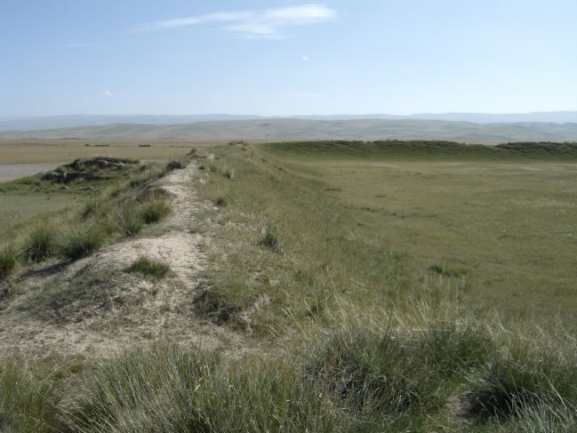  2006:09:05 04:34:16   Archeological Site along Buha River a.jpg